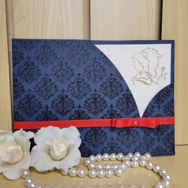 Encante com um convite de 15 anos inspirado em A Bela e a Fera. Personalização, elegância e magia em cada detalhe para sua festa inesquecível.