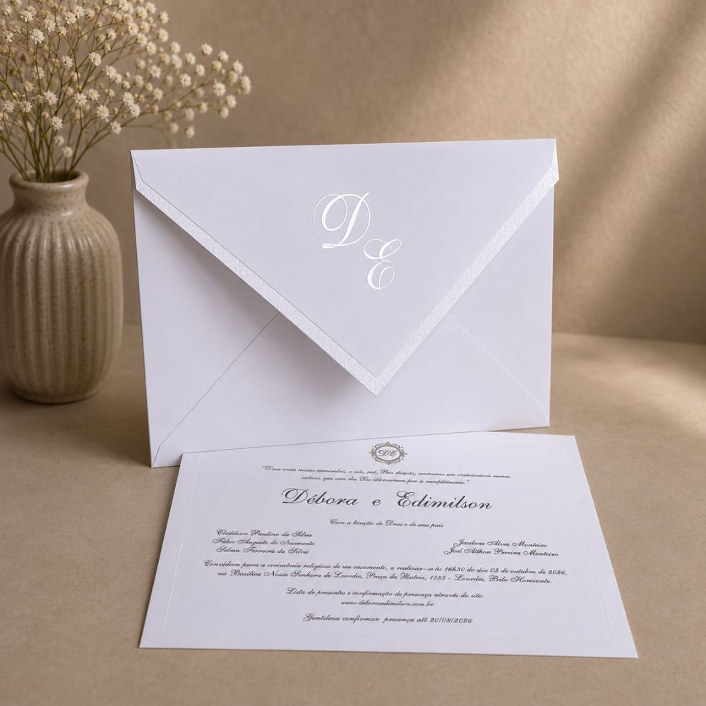 Convite de casamento com aquarela 2 Envelope branco para convite de casamento com monograma personalizado.